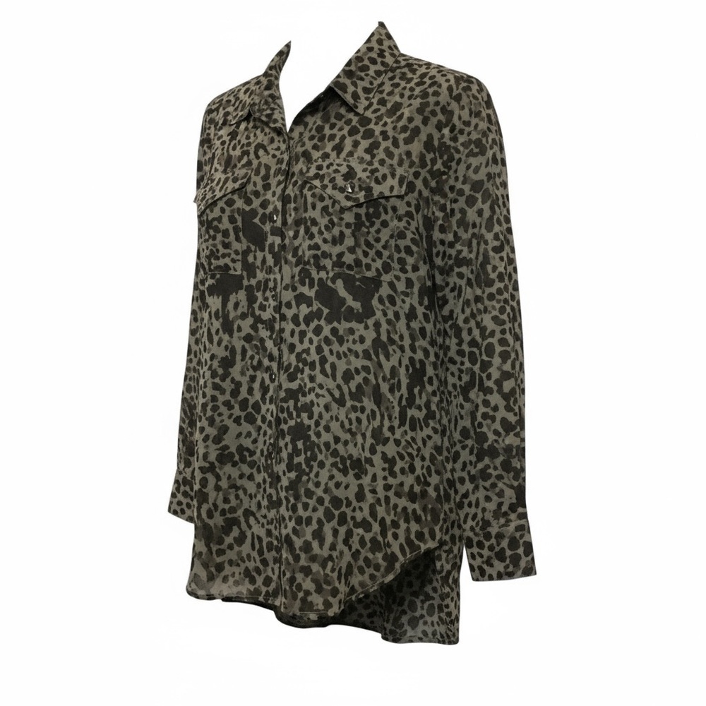 Rock‎ & Republic Olive Leopard Print Studded Button Down Shirt Women’s M